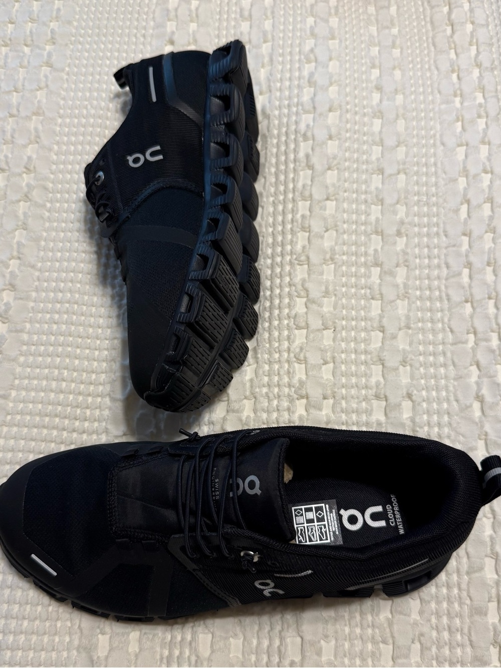 On Cloud 5 Waterproof Running Shoe